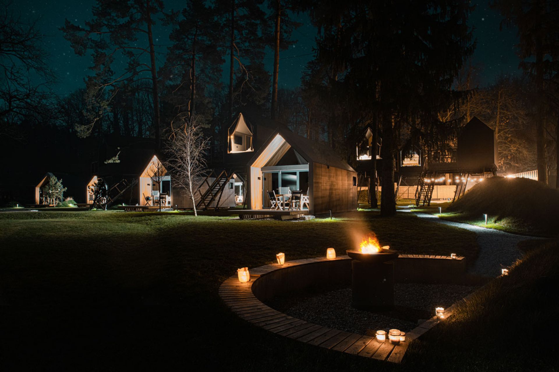 chocolate-village-at-night